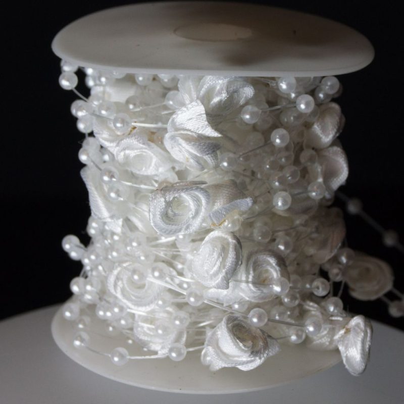 White 12cm Silk Rose Garland with Acrylic Beads