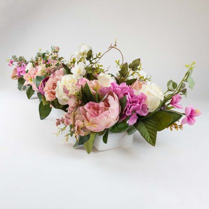 Flower Wall Edging Or Table Runner - Style 3 Pink