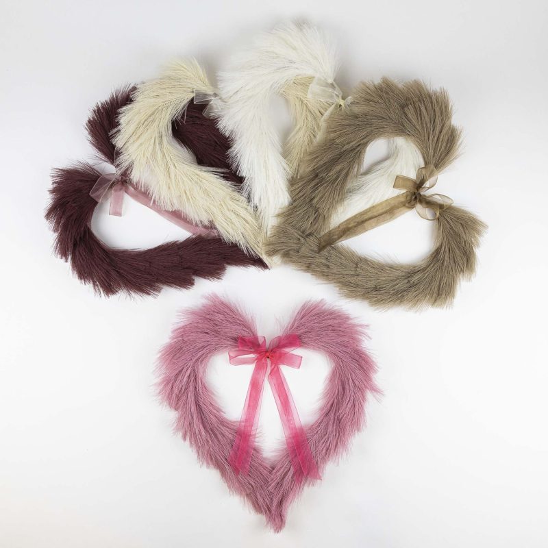 Pampas Grass Heart Wreath - Menu