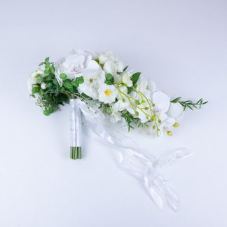 White and ivory artificial wedding bouquet with satin ribbon handle and cascading tear drop design, lightweight 28 cm toss bouquet for brides and bridesmaids.